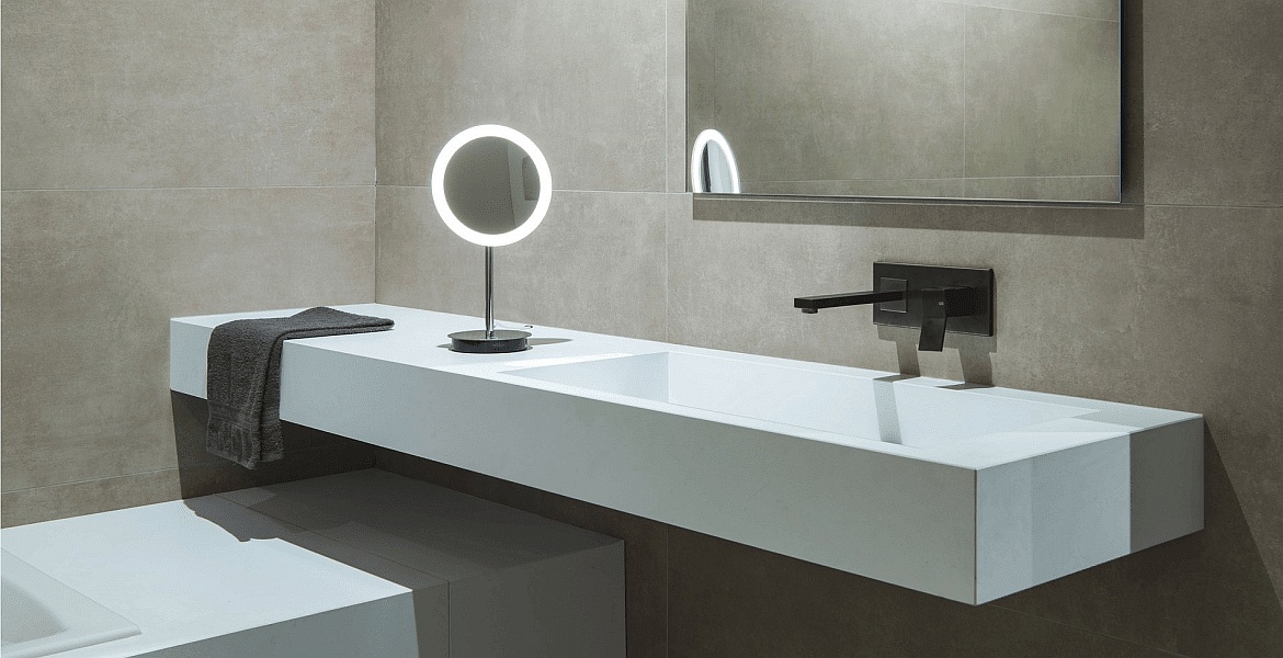 Miroir avec éclairage