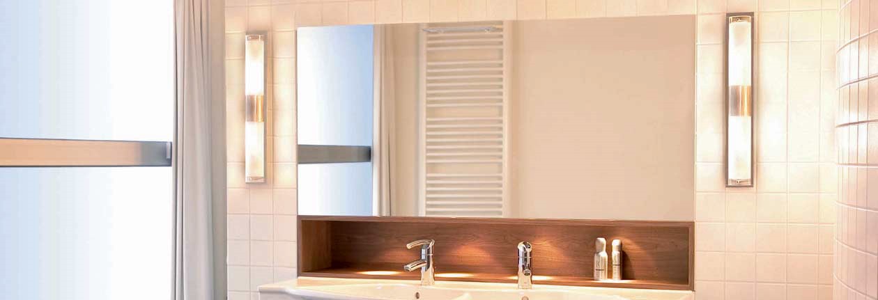 Bathroom wall luminaires