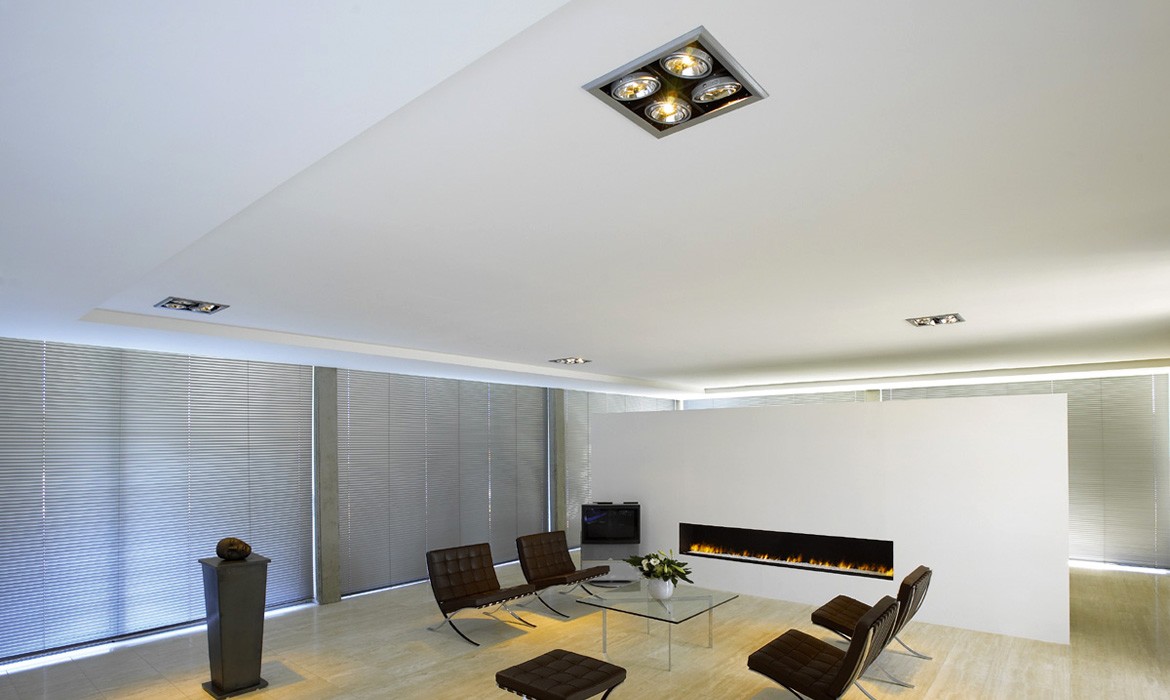 Cardanic swivelable luminaires
