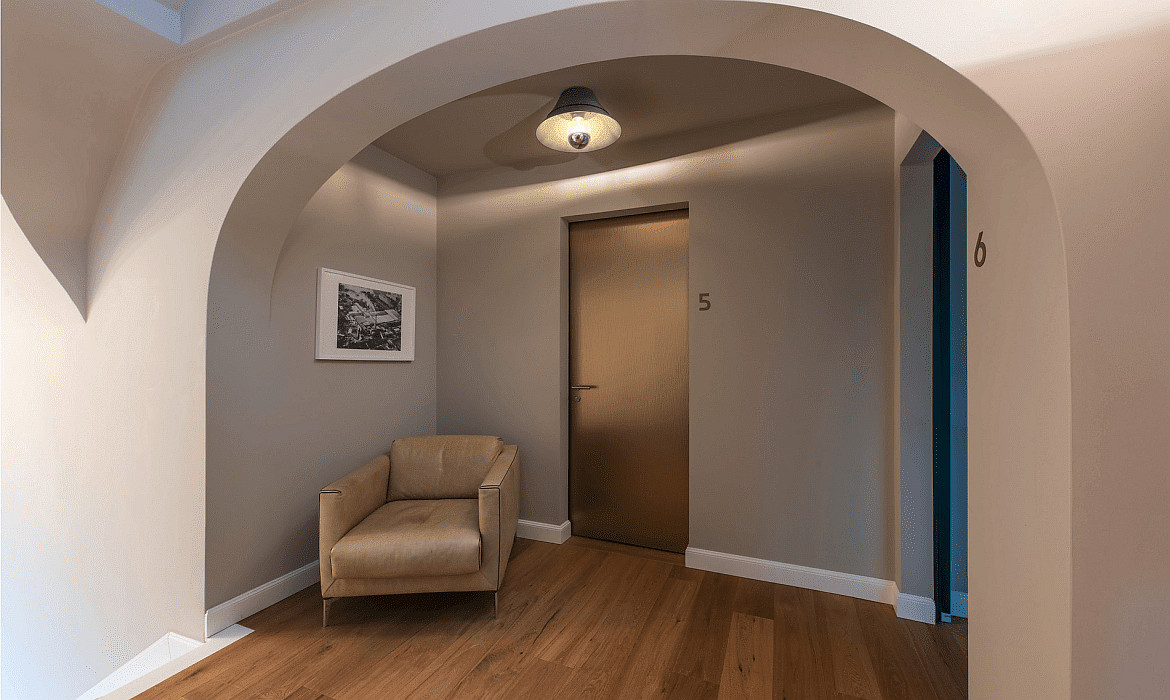 SLV Luminaire de plafond BATO 45 CW conique E27 IP20, noir SLV Luminaire de plafond BATO 45 CW conique E27 IP20, noir