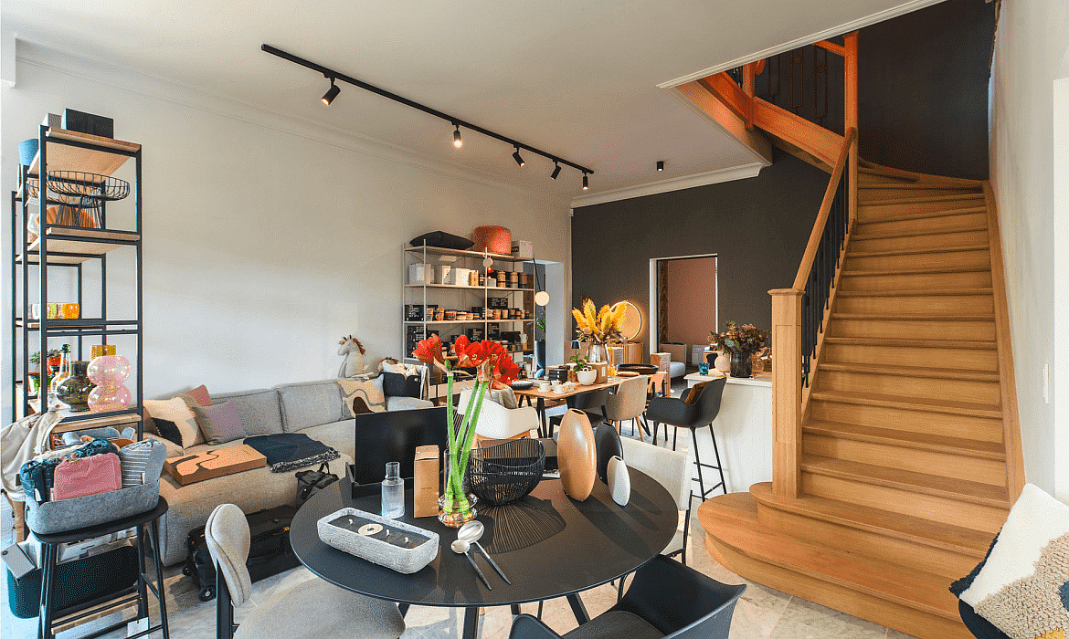 SLV LED 3-Phasen Leuchte NUMINOS PHASE S, 2700K, 60°, 980lm, schwarz/schwarz SLV LED 3-Phasen Leuchte NUMINOS PHASE S, 2700K, 60°, 980lm, schwarz/schwarz