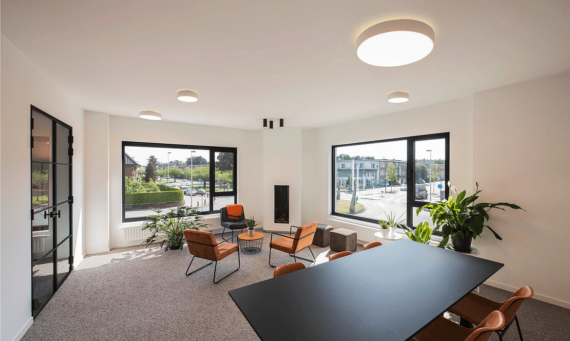 SLV wall and ceiling luminaire MEDO® PRO 40 round, CCT Switch, direct / indirect, UGR < 19 IP50, white dimmable SLV wall and ceiling luminaire MEDO® PRO 40 round, CCT Switch, direct / indirect, UGR < 19 IP50, white dimmable