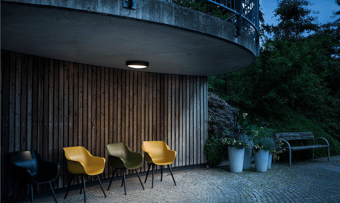 SLV LED Aufbauleuchte OUTDOOR BULKHEAD V 360, IP65 IK10, Ø 36cm, mit Sensor, 20W 3000/4000/6500K 110°, CRI 80, schaltbar, schwarz SLV LED Aufbauleuchte OUTDOOR BULKHEAD V 360, IP65 IK10, Ø 36cm, mit Sensor, 20W 3000/4000/6500K 110°, CRI 80, schaltbar, schwarz