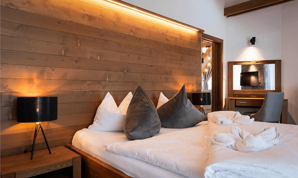 SLV LED Strip GRAZIA VALUE - 64 LED/M voltage constant SLV LED Strip GRAZIA VALUE - 64 LED/M voltage constant