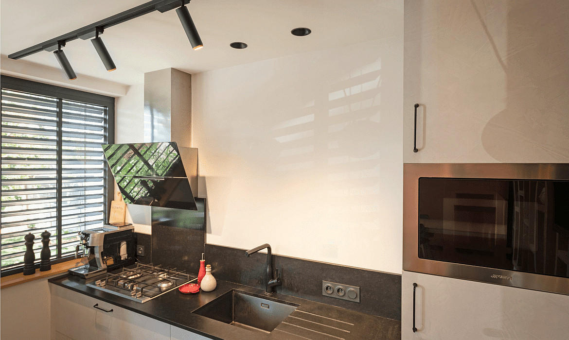 SLV Faretto monofase GRIP! M PHASE girevole, per VDU IP20, nero dimmerabile SLV Faretto monofase GRIP! M PHASE girevole, per VDU IP20, nero dimmerabile