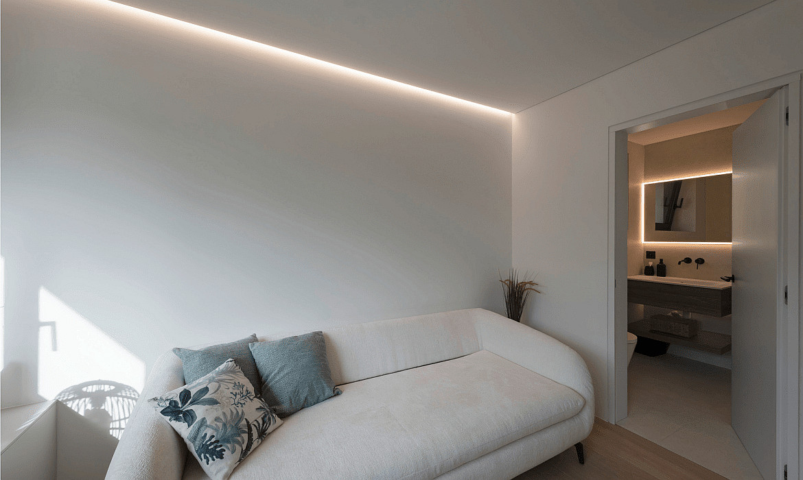 SLV LED Strip GRAZIA VALUE - 128 LED/M voltage constant SLV LED Strip GRAZIA VALUE - 128 LED/M voltage constant