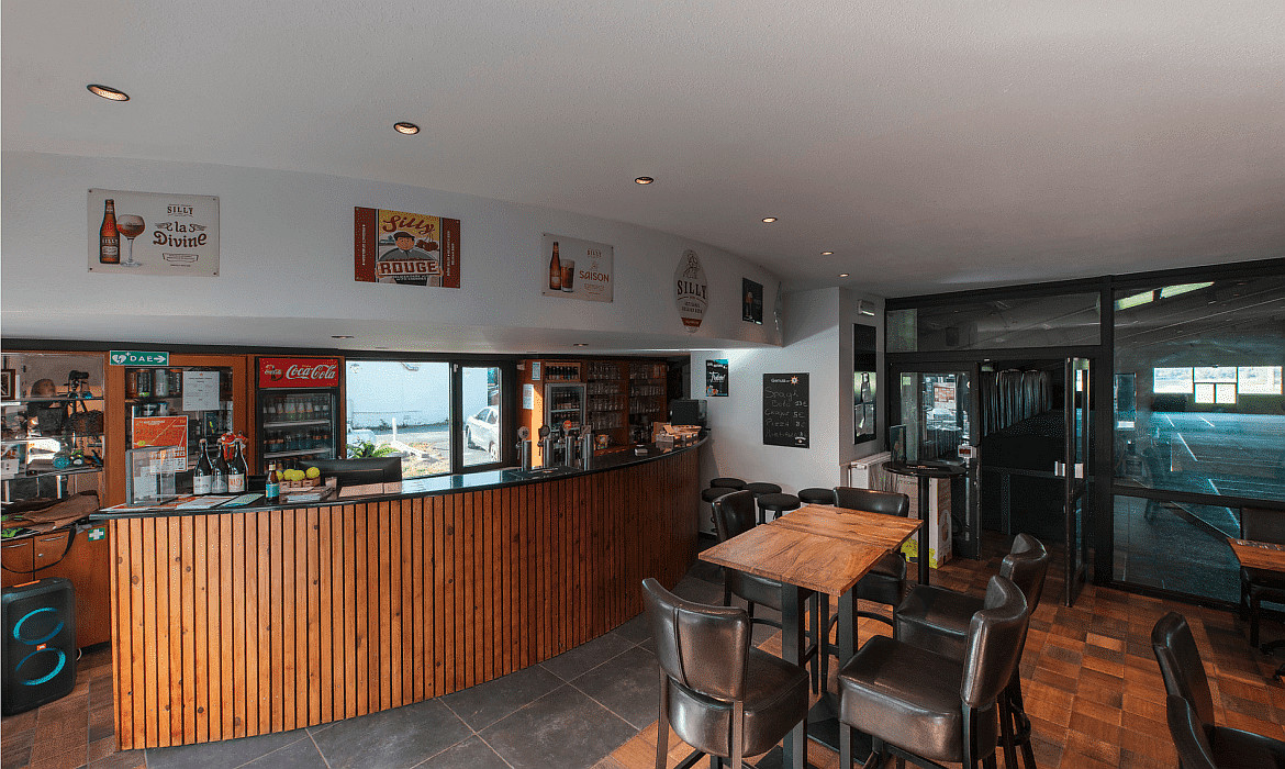 SLV Einbauleuchte HORN-T GU10, 1xGU10, 230V, Clipfedern, schwarz SLV Einbauleuchte HORN-T GU10, 1xGU10, 230V, Clipfedern, schwarz