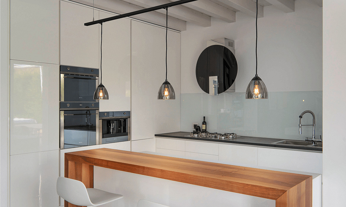 SLV 1-Phase track adapter incl. strain relief, black SLV 1-Phase track adapter incl. strain relief, black