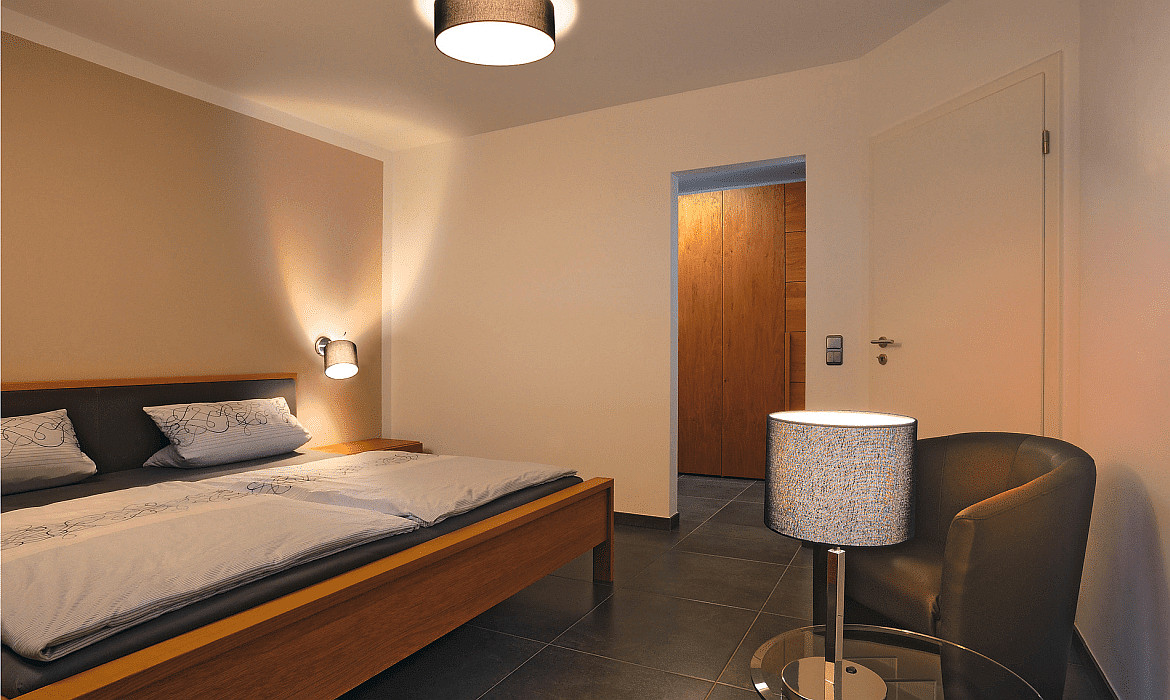 SLV Ceiling luminaire TENORA CL-1, E27, Acrylic cover, shade black SLV Ceiling luminaire TENORA CL-1, E27, Acrylic cover, shade black