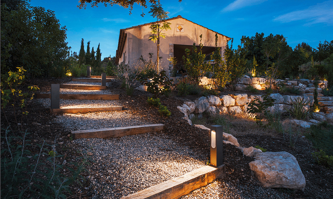 SLV Stehleuchte SLOTBOX 40, eckig, anthrazit, 4,3W LED, warmweiß SLV Stehleuchte SLOTBOX 40, eckig, anthrazit, 4,3W LED, warmweiß