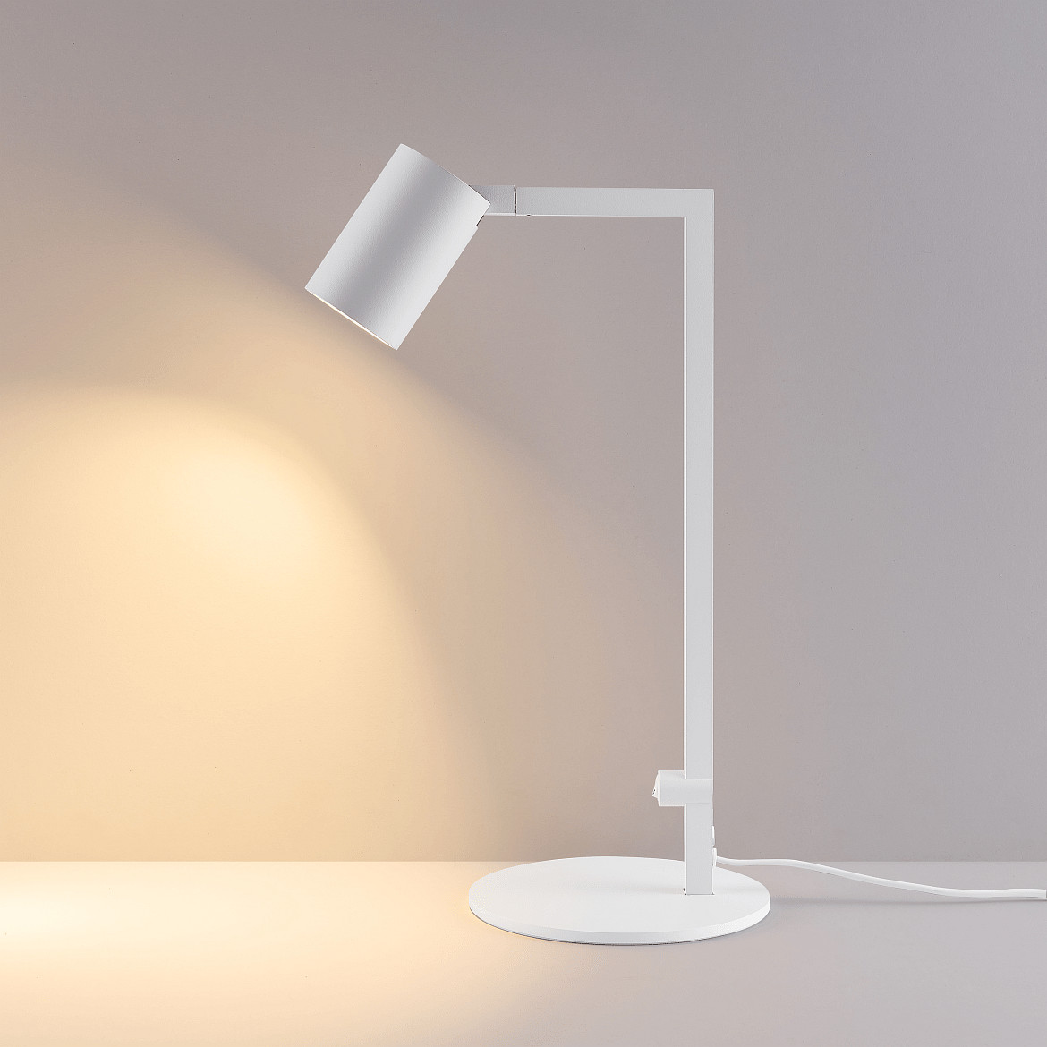 Deko-Light table lamp CAN TILT BASE / MIX‘N MATCH with switch, without shade, with plug GU10 IP20, signal white Deko-Light table lamp CAN TILT BASE / MIX‘N MATCH with switch, without shade, with plug GU10 IP20, signal white