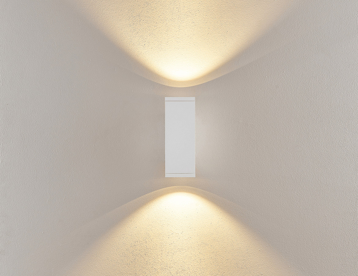 Deko-Light wall luminaire PRO SQUARE 70 UP&DOWN 2 flames, square, CCT Switch IP65, white dimmable Deko-Light wall luminaire PRO SQUARE 70 UP&DOWN 2 flames, square, CCT Switch IP65, white dimmable